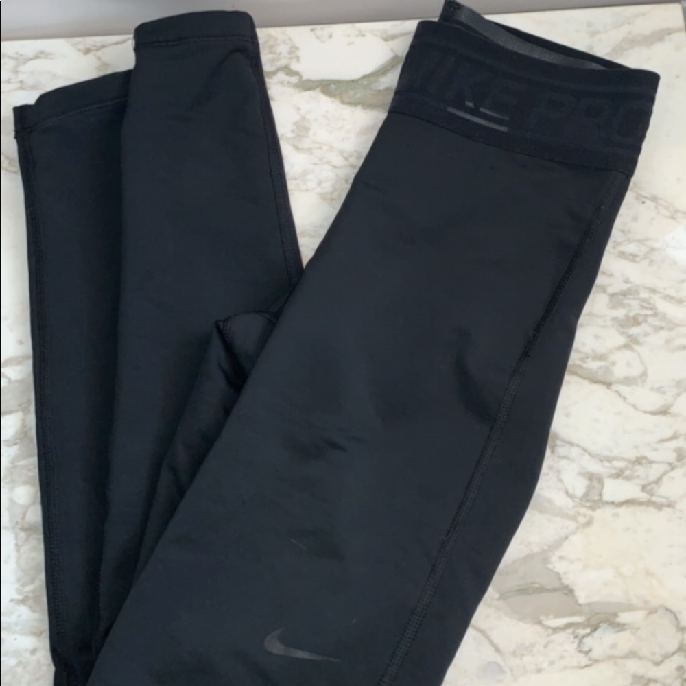 Black nike pro leggings (full length)